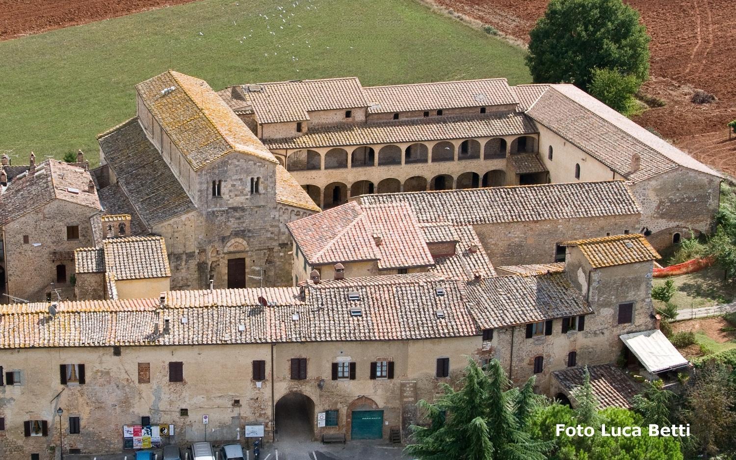 Ostello Contessa Ava Dei Lambardi Monteriggioni Exterior foto