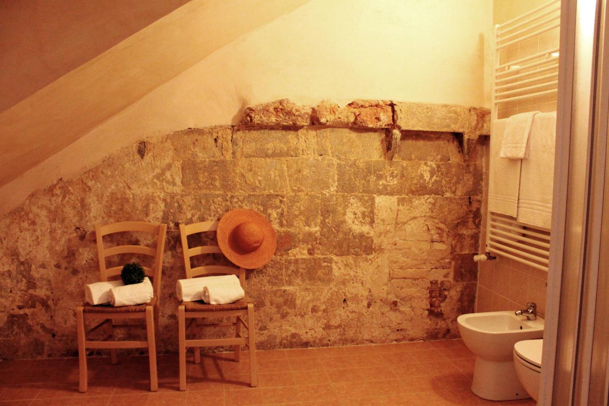 Ostello Contessa Ava Dei Lambardi Monteriggioni Exterior foto